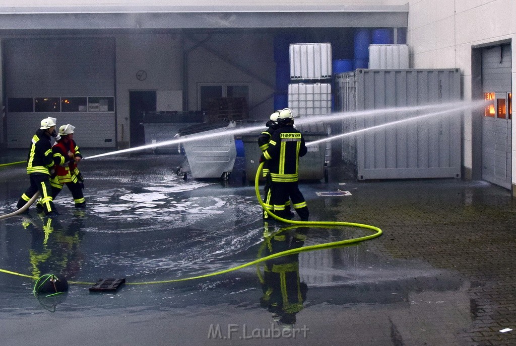 Grossbrand Halle Troisdorf Kriegsdorf Junkersring P160.JPG - Miklos Laubert
